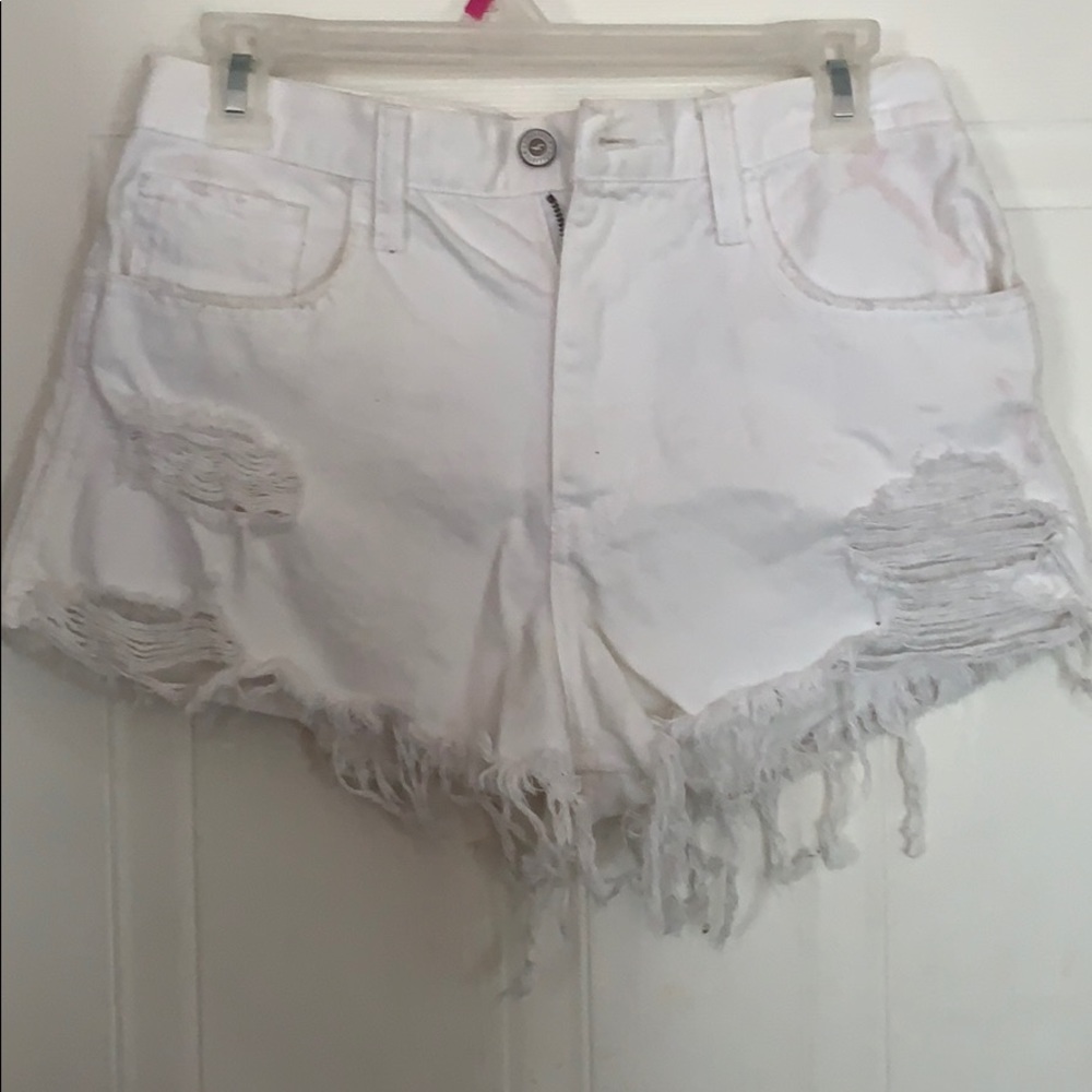 Hollister High Waist White Shorts - Size 7 (W 28)